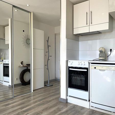 Tusquets - Apartamento Con Vistas Al Mar กาดาเกส ภายนอก รูปภาพ