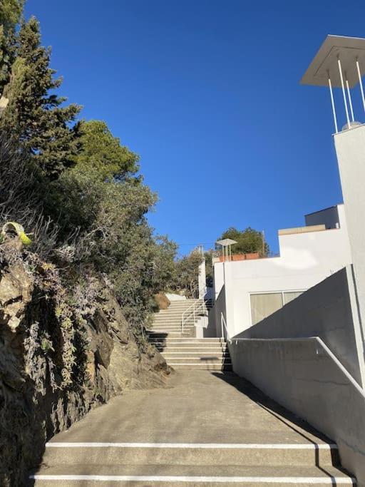 Tusquets - Apartamento Con Vistas Al Mar กาดาเกส ภายนอก รูปภาพ