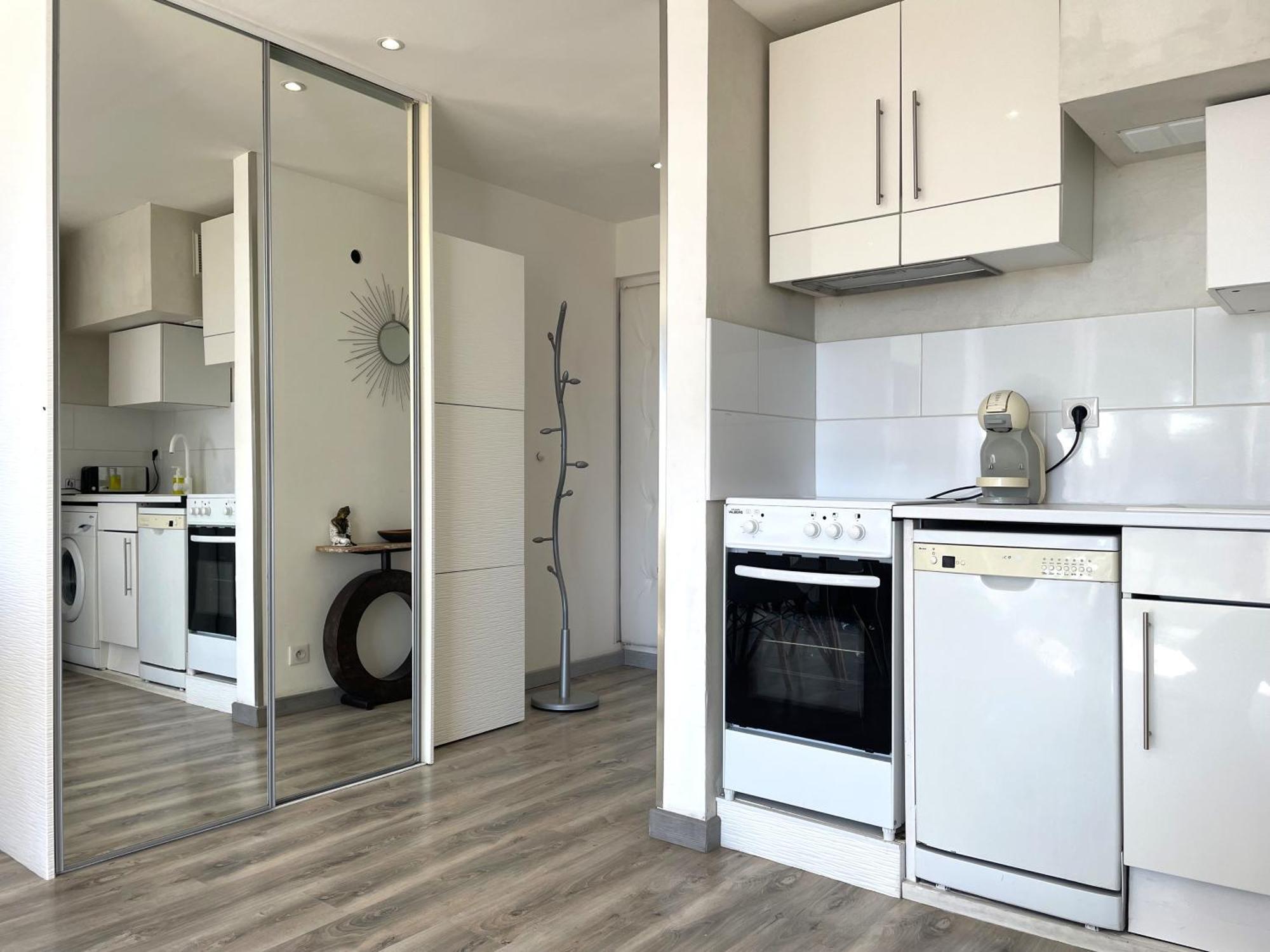 Tusquets - Apartamento Con Vistas Al Mar กาดาเกส ภายนอก รูปภาพ
